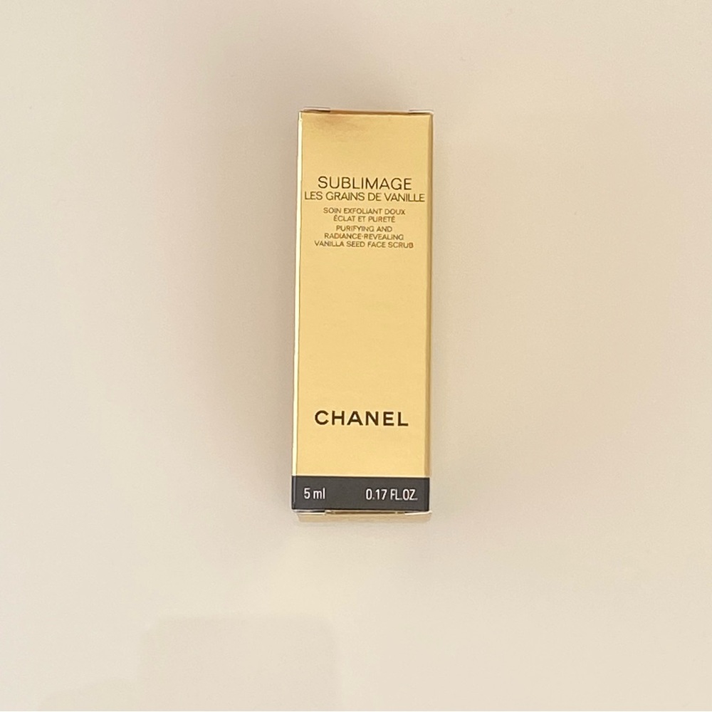 Chanel Sublimage Vanilla Seed Face Scrub